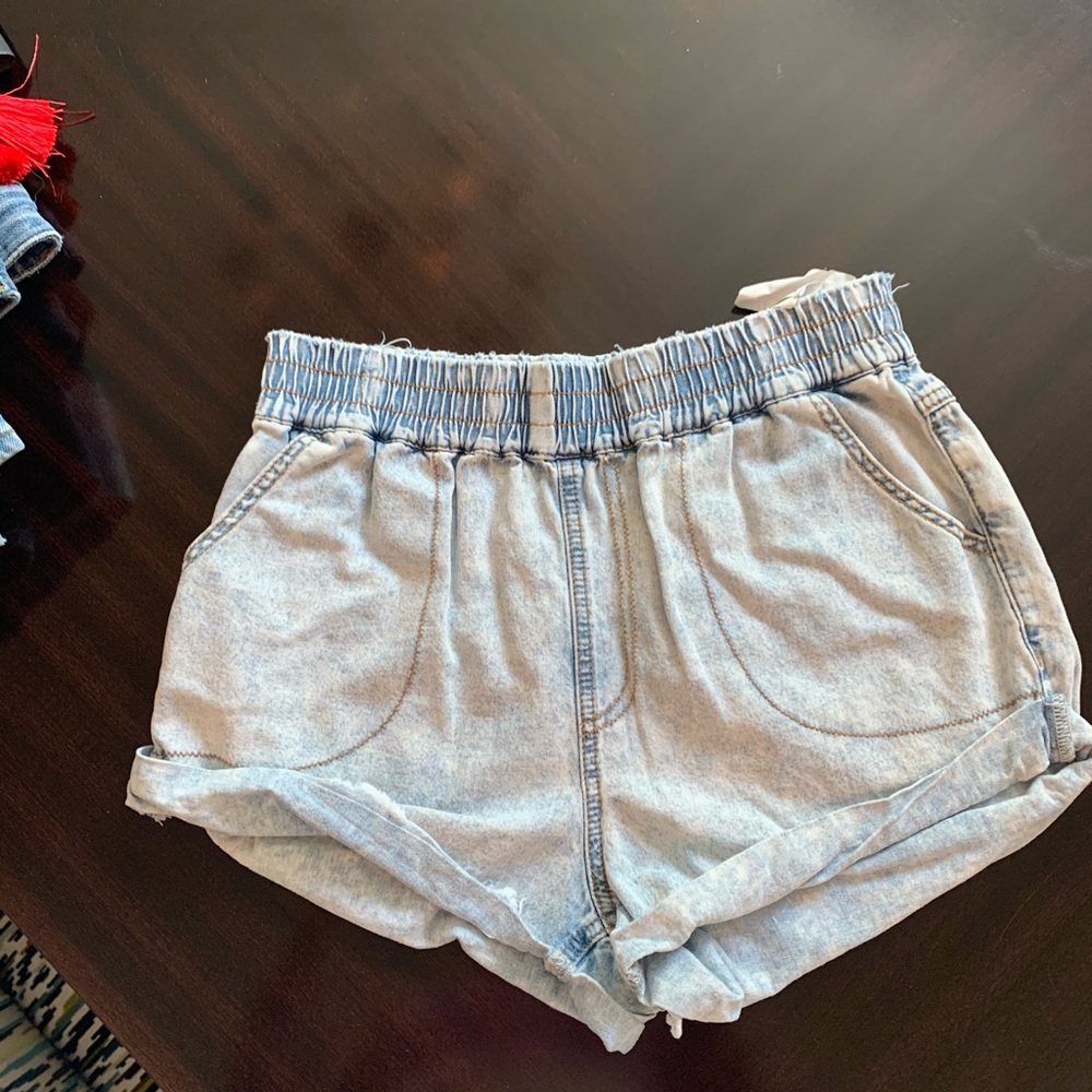 MinkPink loose Jean Shorts